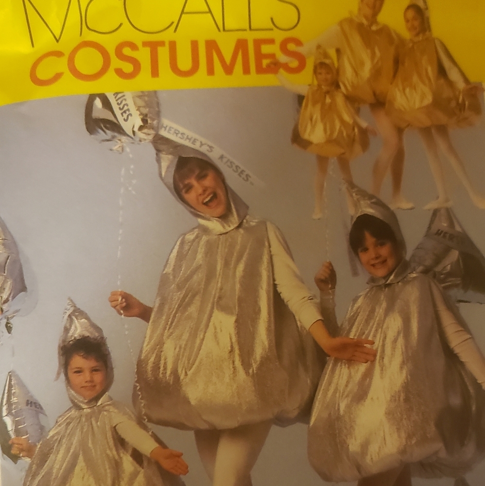 VINTAGE MCCALLS COSTUME SEWING PATTERN